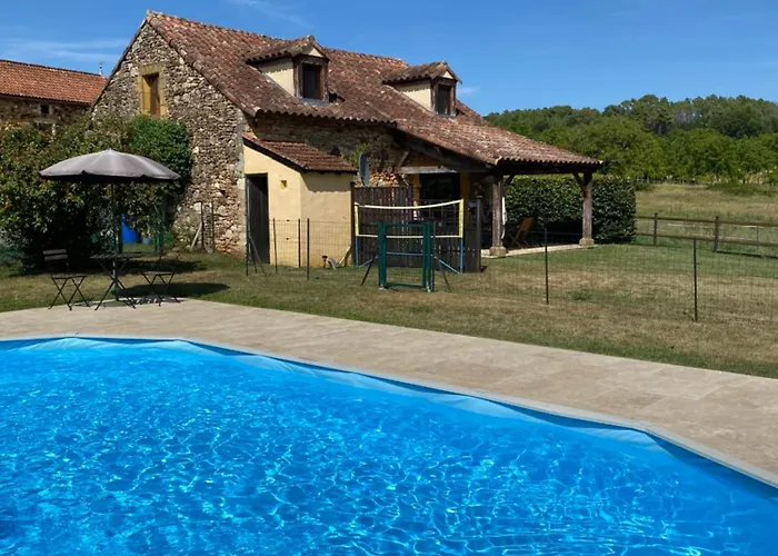 Peaceful, Comfortable Retreat With Pool