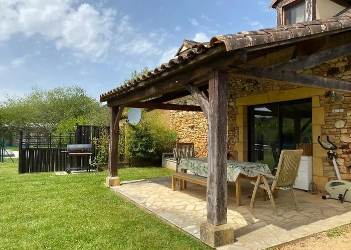 Peaceful, Comfortable Retreat With Pool