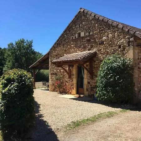 Peaceful, Comfortable Retreat With Pool Montcléra Buitenkant foto